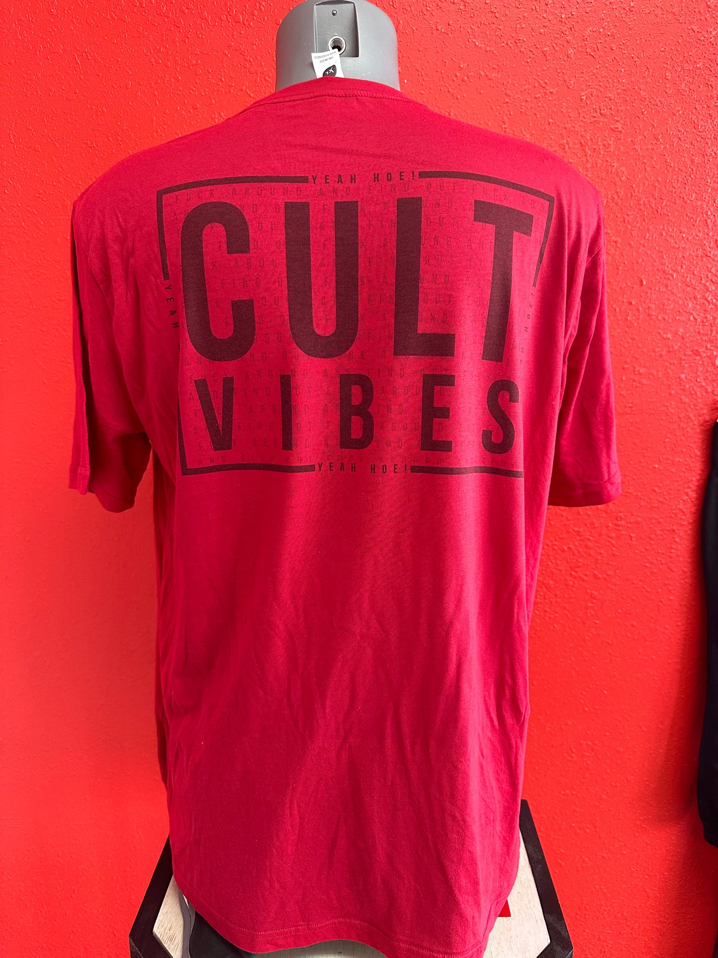 Red Ce/Cult Vibe short sleeve shirt